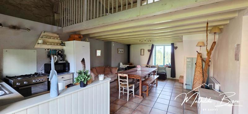 Maison - 234 m² - 11 pièces