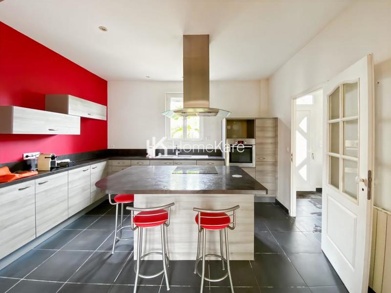 Maison - 165 m² - 5 pièces