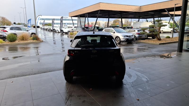 Toyota Yaris Hybride My22 116h Dynamic