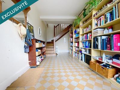 Maison - 200 m² - 8 pièces