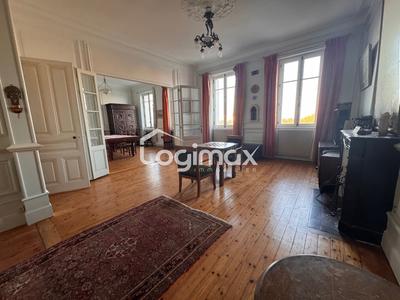 Appartement - 111 m² - 3 pièces