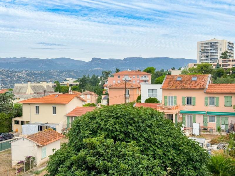 Appartement - 64 m² - 4 pièces