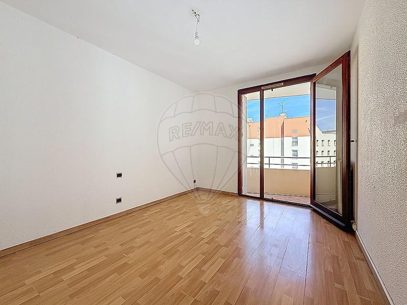 Appartement - 80 m² - 3 pièces