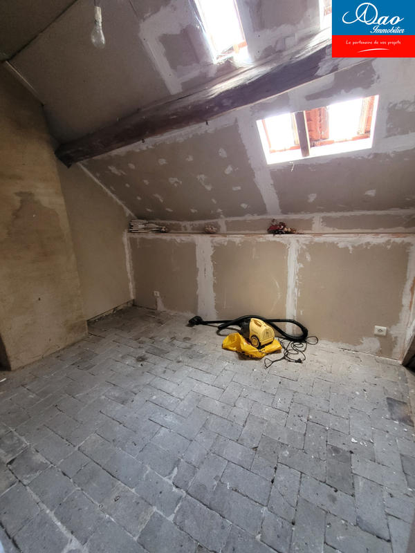 Maison de village - 75 m² - 4 pièces