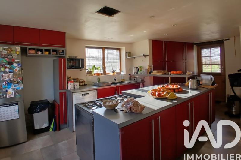Maison - 145 m² - 9 pièces