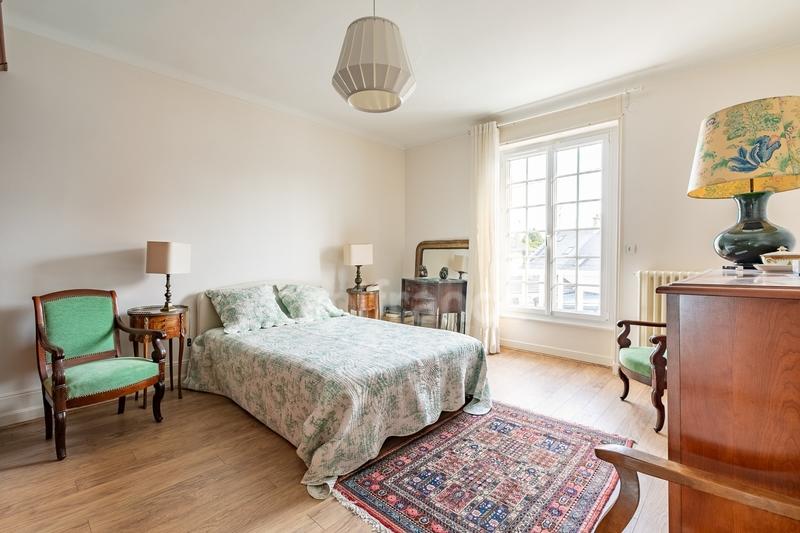 Maison - 170 m² - 7 pièces