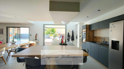 Maison - 164 m² - 4 pièces