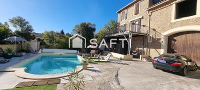 Maison - 240 m² - 7 pièces