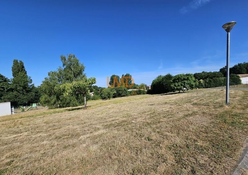 Terrain constructible - 1 000 m²