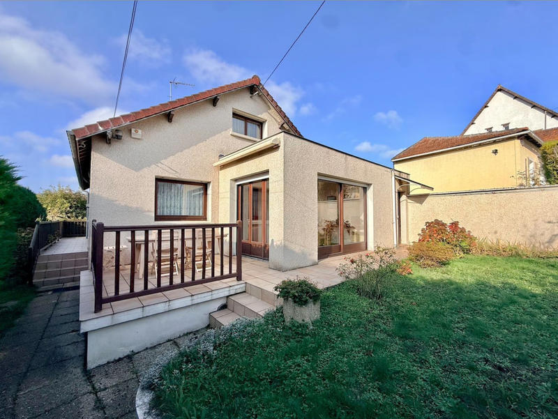 Maison - 120 m² - 5 pièces