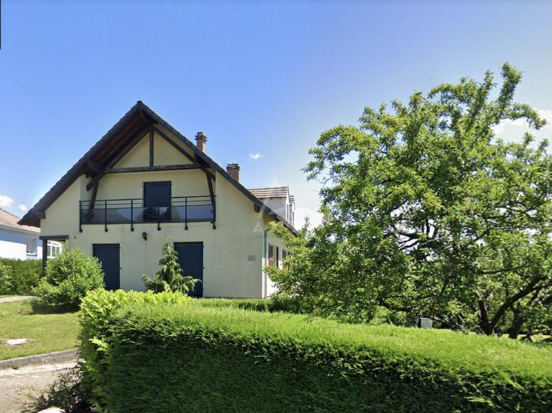 Maison - 260 m² - 10 pièces