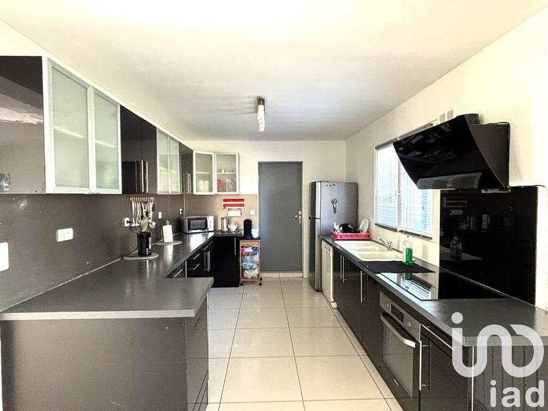 Maison - 122 m² - 7 pièces