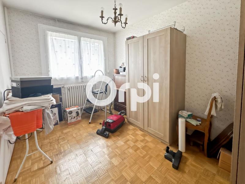 Maison - 178 m² - 8 pièces