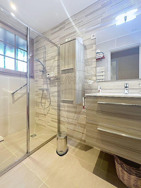 Maison - 128 m² - 7 pièces