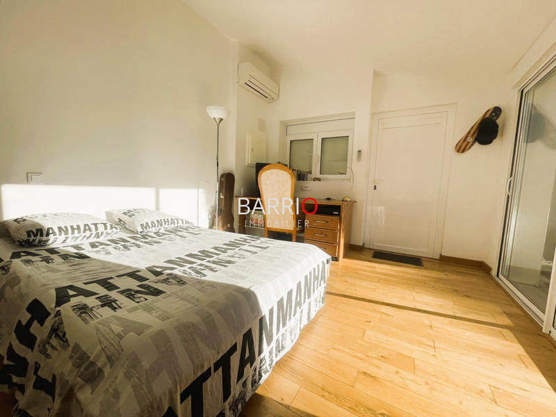 Villa - 170 m² - 6 pièces