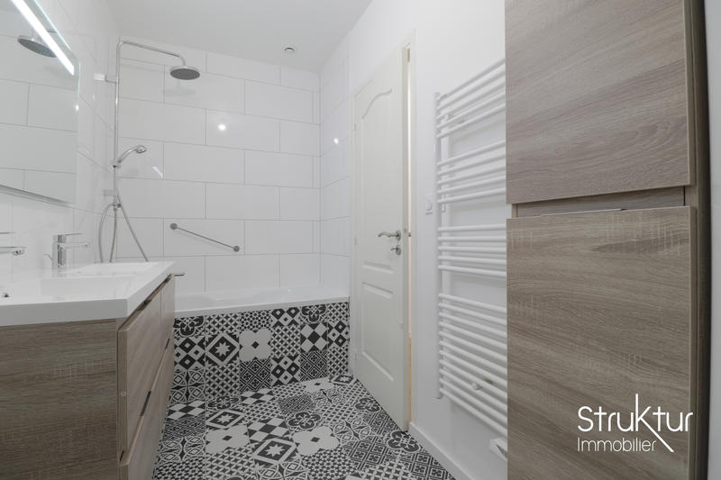 Appartement - 91 m² - 3 pièces