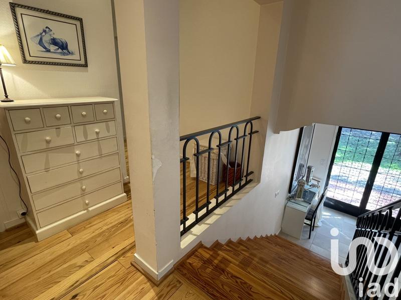 Maison - 290 m² - 12 pièces