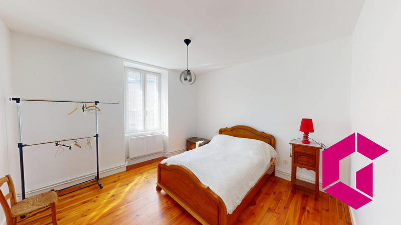 Maison ancienne - 209 m² - 8 pièces