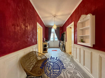 Maison - 270 m² - 12 pièces