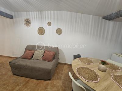 Studio - 25 m² - 1 pièce
