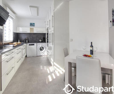 Chambre - 10 m² - 1 pièce