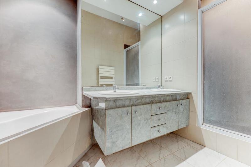 Appartement - 84 m² - 3 pièces