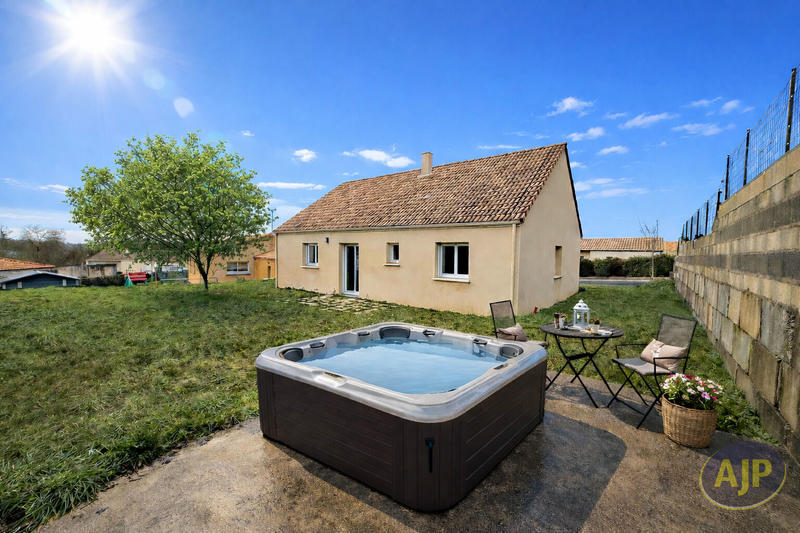 Maison - 82 m² - 5 pièces