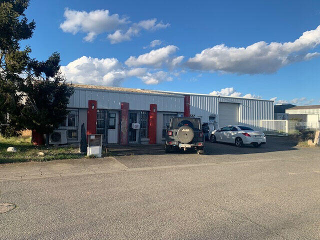 Local commercial - 2 050 m² - 1 pièce