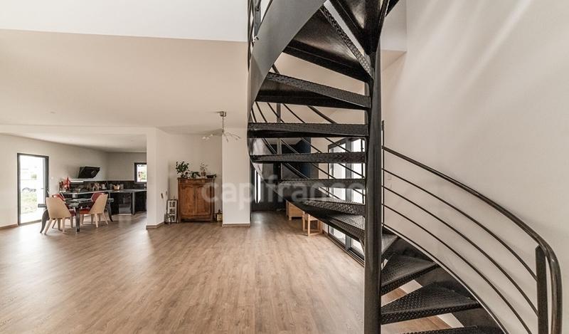 Villa - 187 m² - 6 pièces