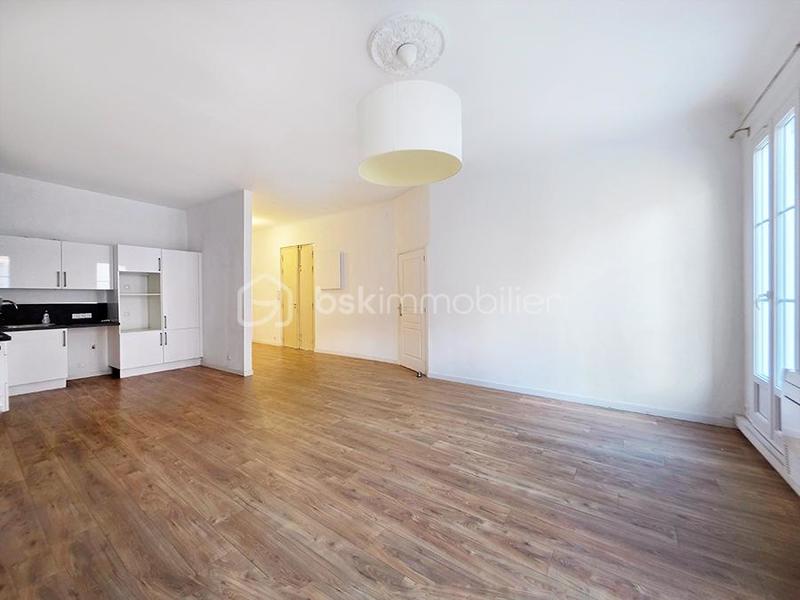 Appartement - 99 m² - 4 pièces