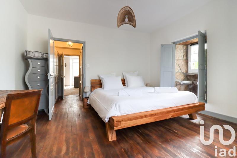 Maison - 291 m² - 13 pièces