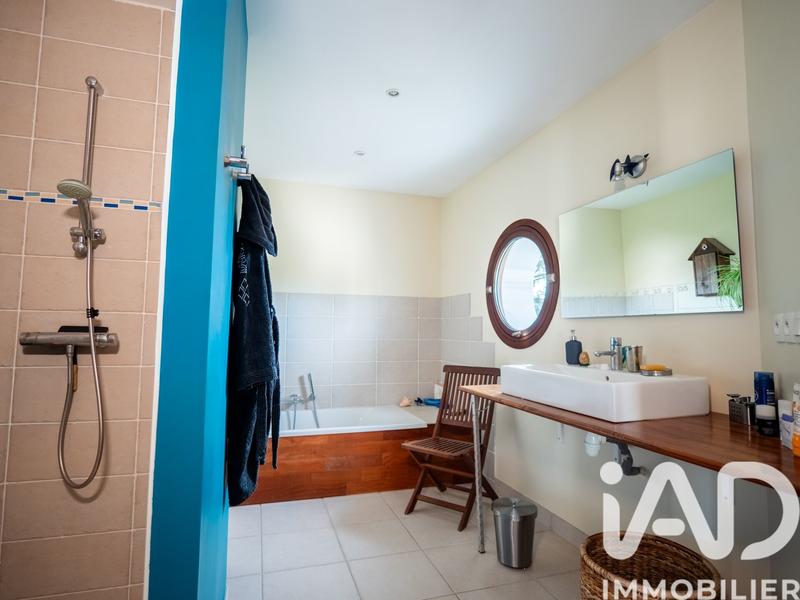 Maison de maîtres - 208 m² - 8 pièces