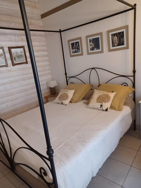 Maison - 111 m² - 9 pièces