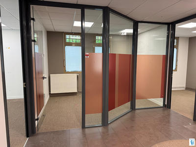 Local d'activité / Entrepôt - 140 m²