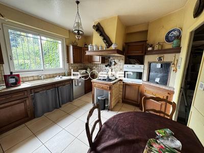 Maison ancienne - 239 m² - 7 pièces