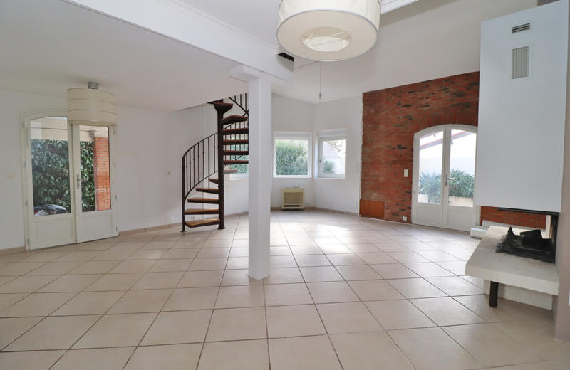 Villa - 225 m² - 7 pièces