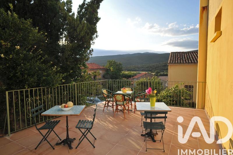 Maison - 340 m² - 9 pièces