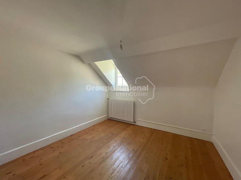 Maison - 92 m² - 5 pièces