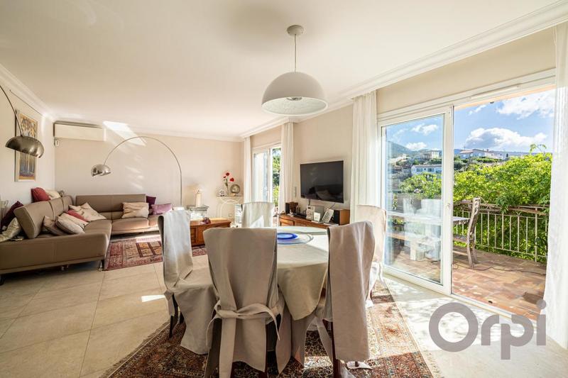 Villa - 190 m² - 6 pièces