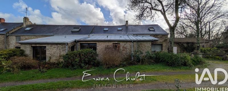 Maison - 246 m² - 7 pièces