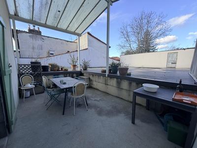 Maison - 136 m² - 2 pièces