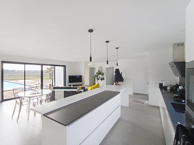 Maison - 120 m² - 4 pièces