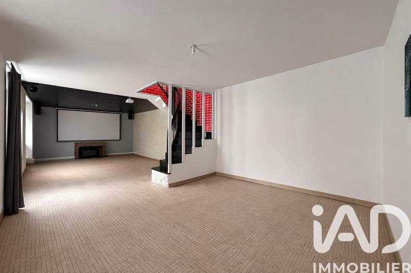 Maison de ville - 253 m² - 7 pièces