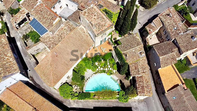 Maison de village - 400 m² - 21 pièces