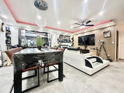 Maison - 125 m² - 6 pièces