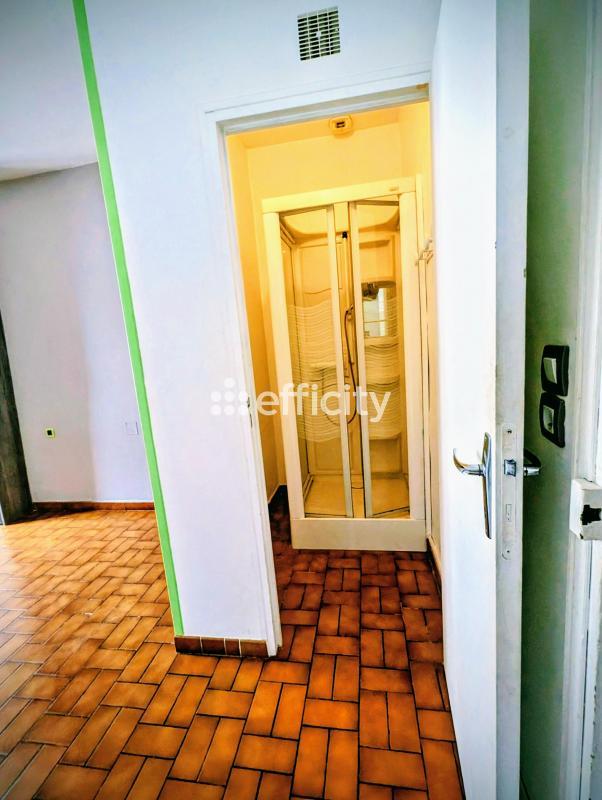 Maison - 92 m² - 5 pièces