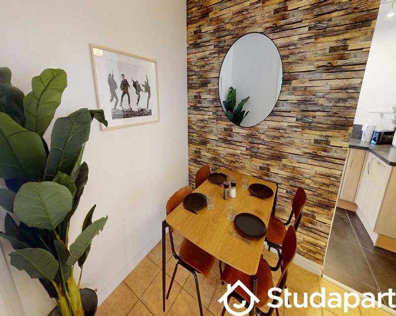 Chambre - 110 m² - 1 pièce