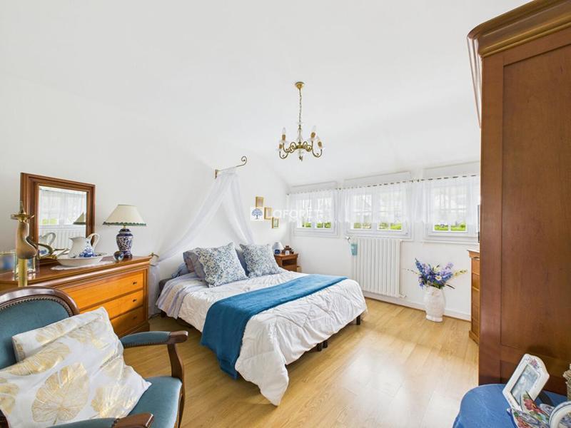 Maison - 148 m² - 7 pièces