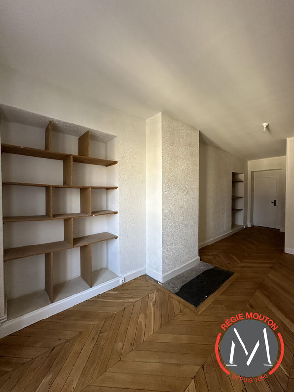 Appartement - 151 m² - 5 pièces
