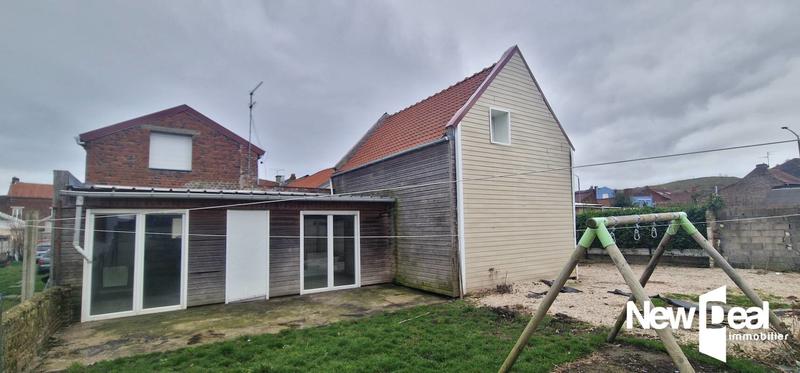 Maison - 105 m² - 5 pièces